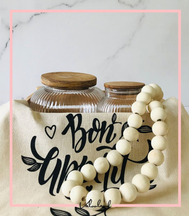 آویز مهره ای چوبی