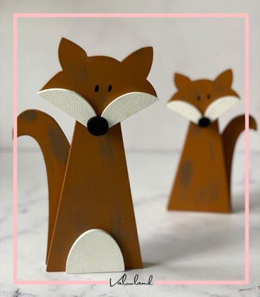 مجسمه روباه قهوه ای