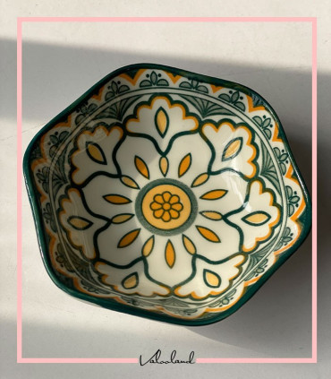 مزه خوری شش ضلعی دنی هوم