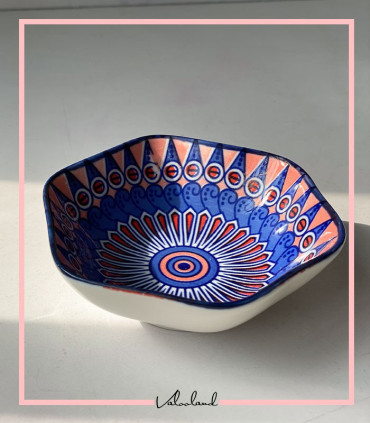 مزه خوری شش ضلعی دنی هوم