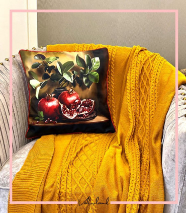 کوسن انار سرخ