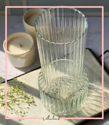 گلدان شیشه ای شیاردار