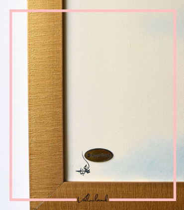 تابلو ملکه تاجدار  زمینه زرشکی