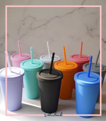 لیوان اسموتی نی دار